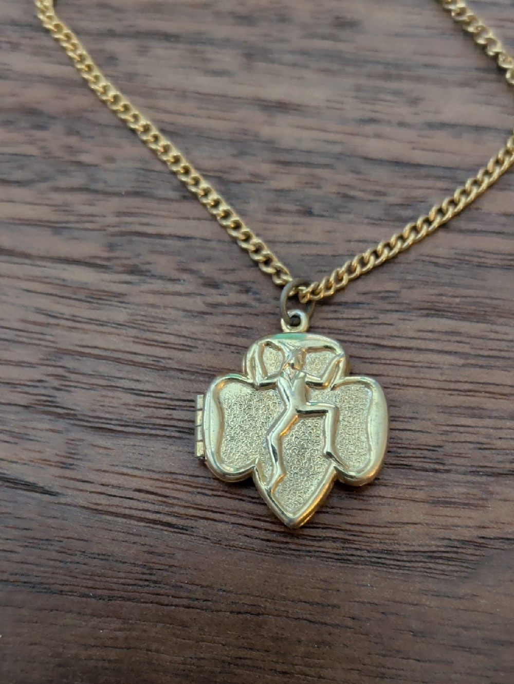 Gold Tone Vintage Trefoil Locket Necklace - Girl Scout Jewelry